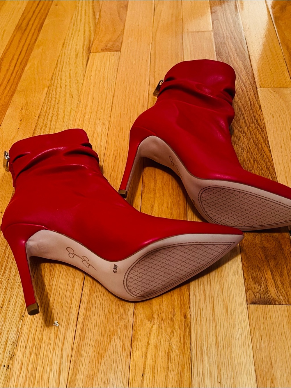 Jessica Simpson slouchy red stiletto ankle boots with a pointed toe - Picture 3 of 5